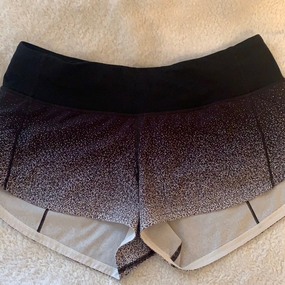 LULU SPEED UP SHORTS🤍🤍